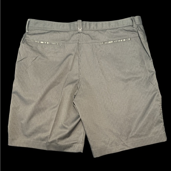 Callaway Men’s Golf Shorts Size 38 - Picture 2 of 3